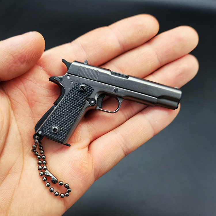 All-metal Model Guns Toys Keychain Pendant - Image 4